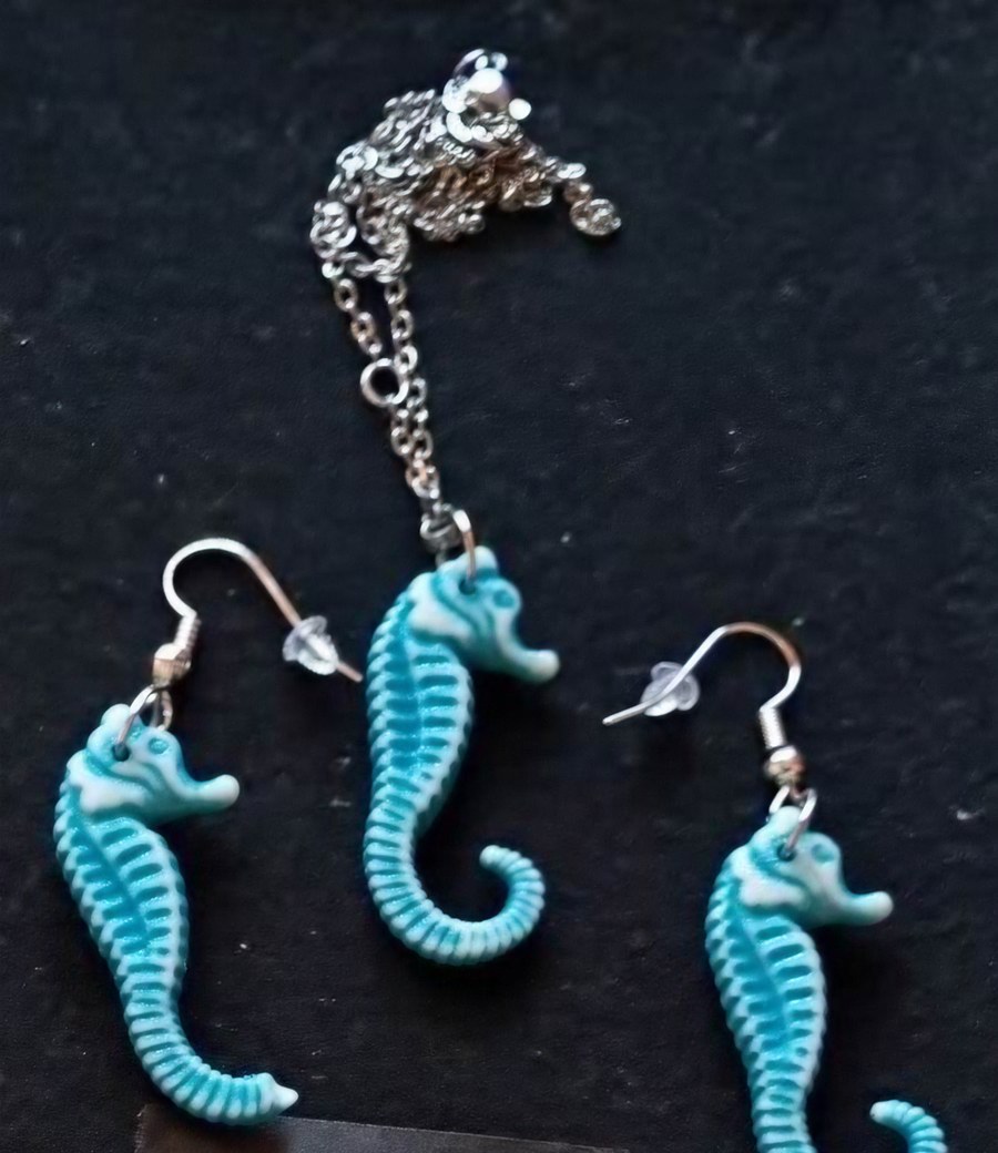 Blue sea horse earring and necklace set